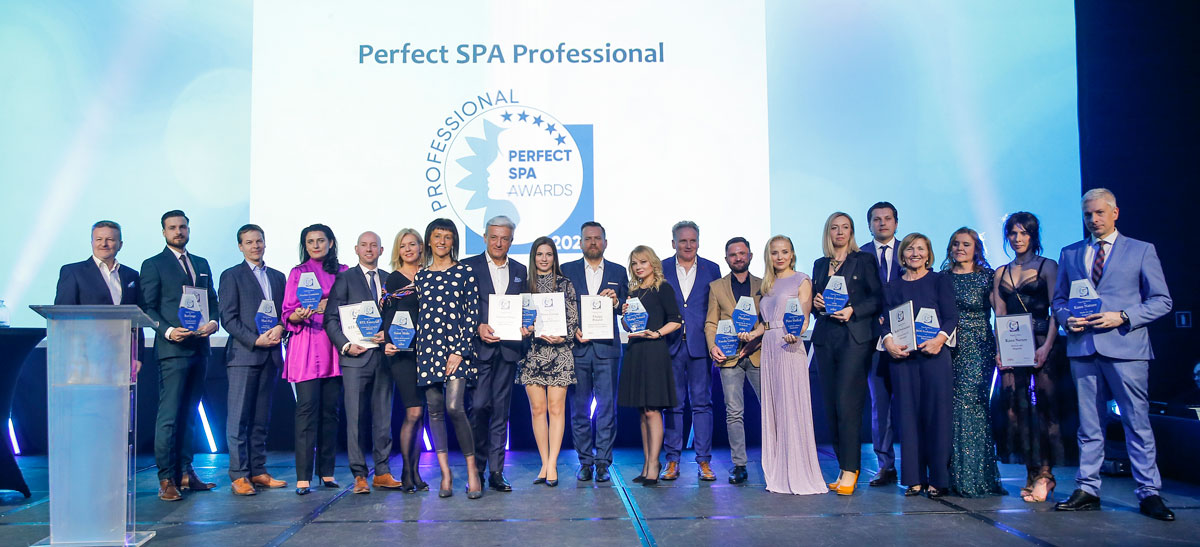 Wspólne zdjęcie wszystkich Laureatów Perfect SPA Professional Awards 2022